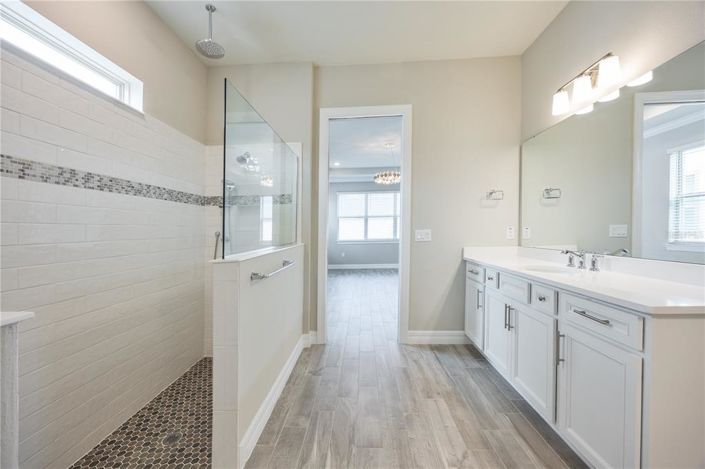 Image No.25-6 Bed Property for sale