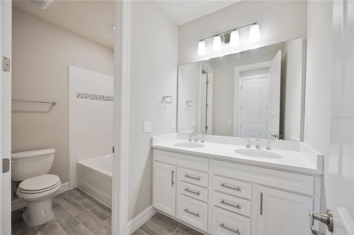 Image No.31-6 Bed Property for sale