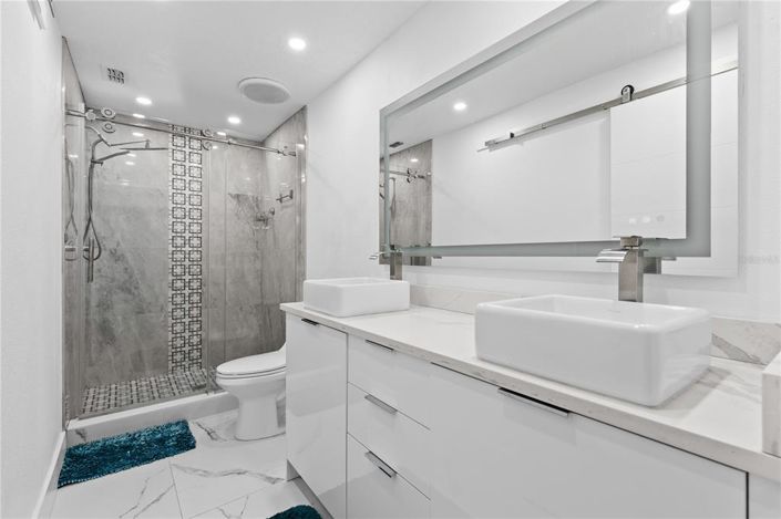 Image No.31-5 Bed Property for sale