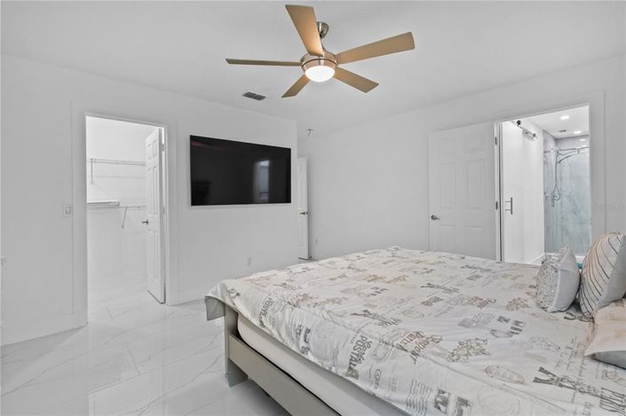 Image No.32-5 Bed Property for sale