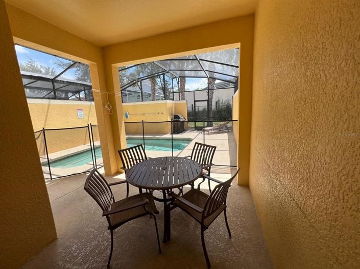 Image No.33-4 Bed Townhouse for sale