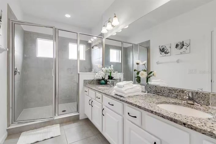 Image No.14-5 Bed Property for sale