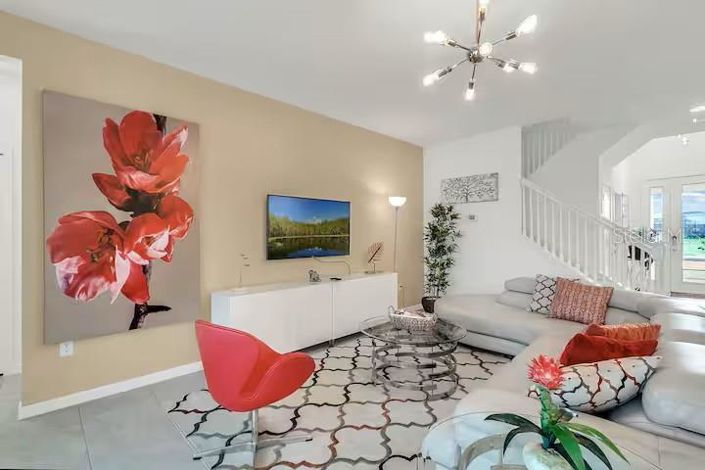 Image No.4-5 Bed Property for sale