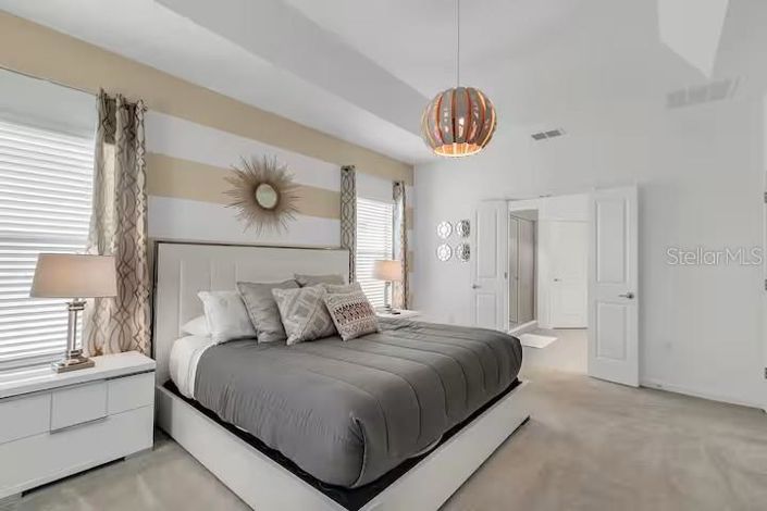 Image No.8-5 Bed Property for sale