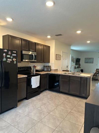 Image No.10-3 Bed Townhouse for sale