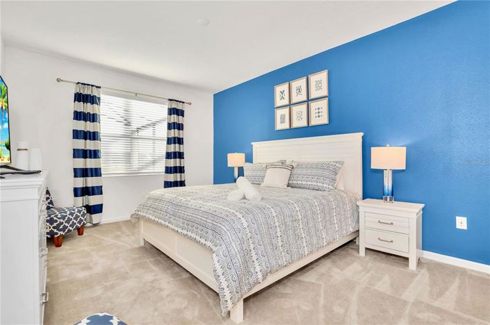 Image No.11-8 Bed Property for sale