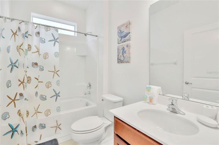 Image No.21-8 Bed Property for sale