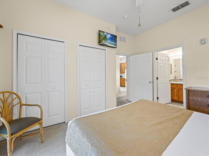 Image No.20-3 Bed Property for sale