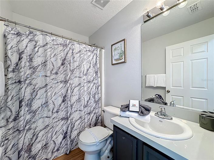 Image No.25-3 Bed Property for sale