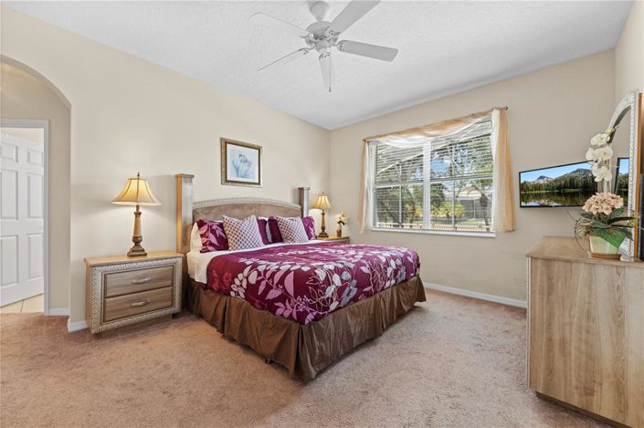 Image No.12-4 Bed Property for sale