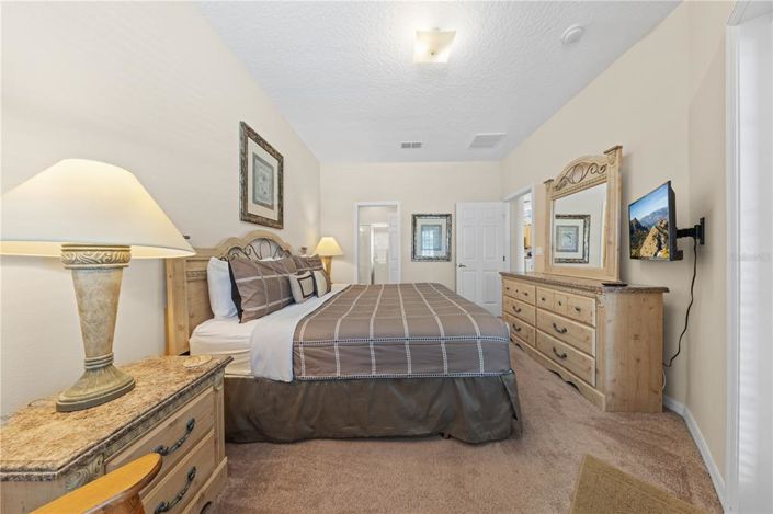 Image No.20-4 Bed Property for sale