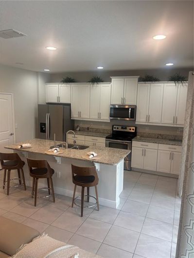 Image No.18-6 Bed Property for sale