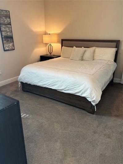 Image No.21-6 Bed Property for sale