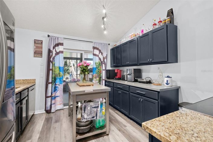 Image No.10-4 Bed Property for sale