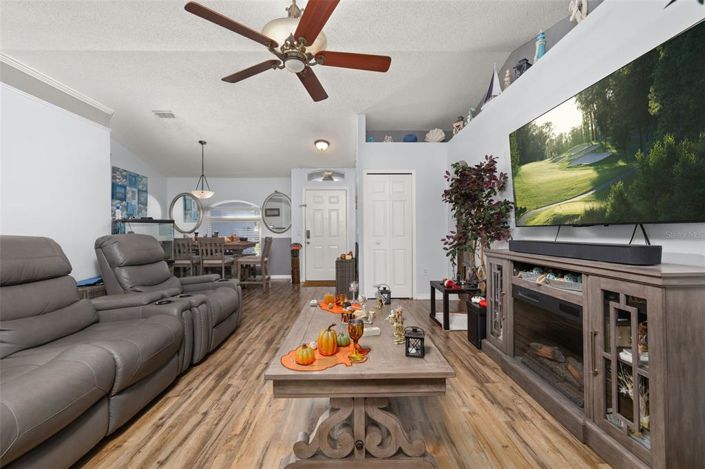 Image No.7-4 Bed Property for sale