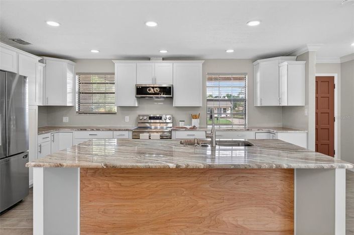 Image No.14-3 Bed Property for sale