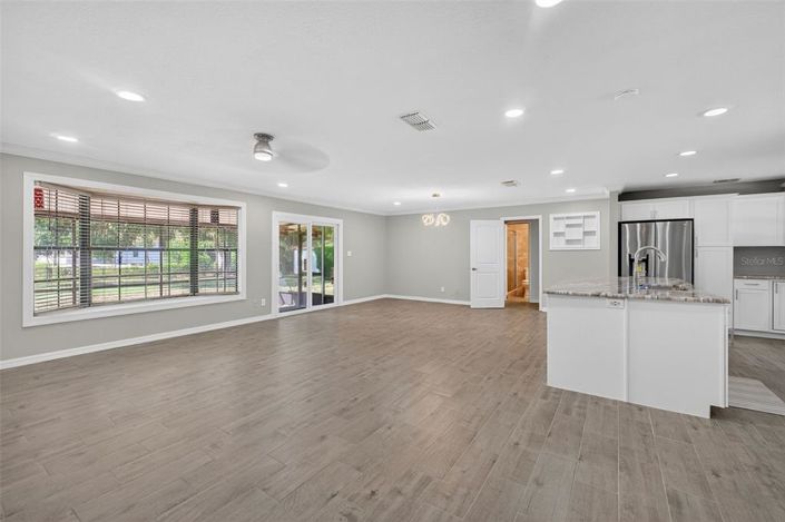 Image No.20-3 Bed Property for sale