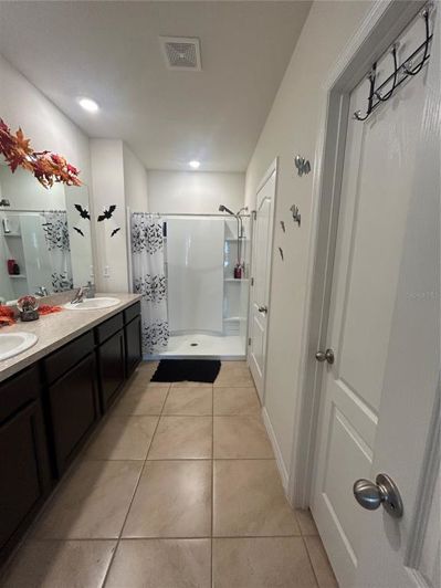 Image No.39-3 Bed Property for sale