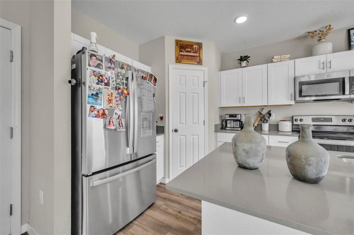 Image No.17-5 Bed Property for sale