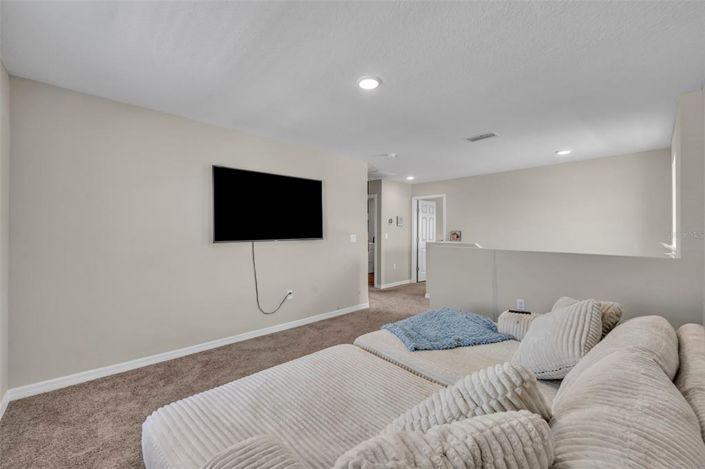 Image No.22-5 Bed Property for sale