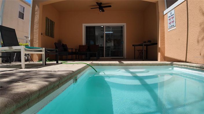 Image No.26-3 Bed Townhouse for sale