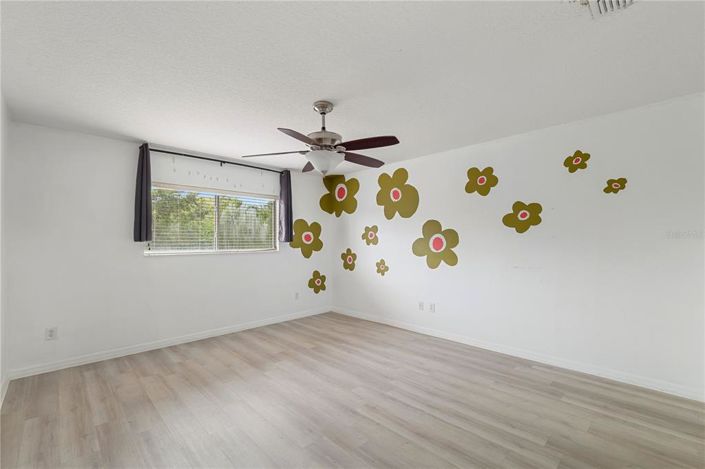 Image No.7-4 Bed Property for sale