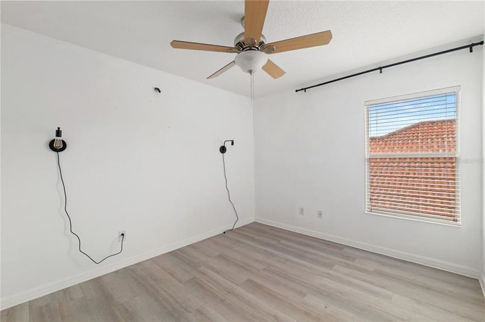 Image No.9-4 Bed Property for sale