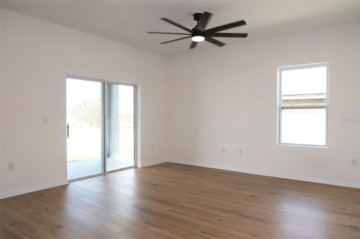 Image No.22-4 Bed Property for sale