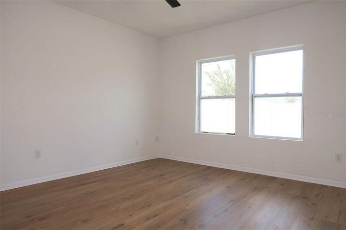 Image No.23-4 Bed Property for sale