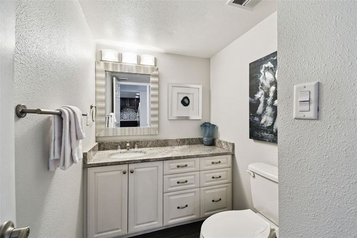 Image No.10-1 Bed Property for sale