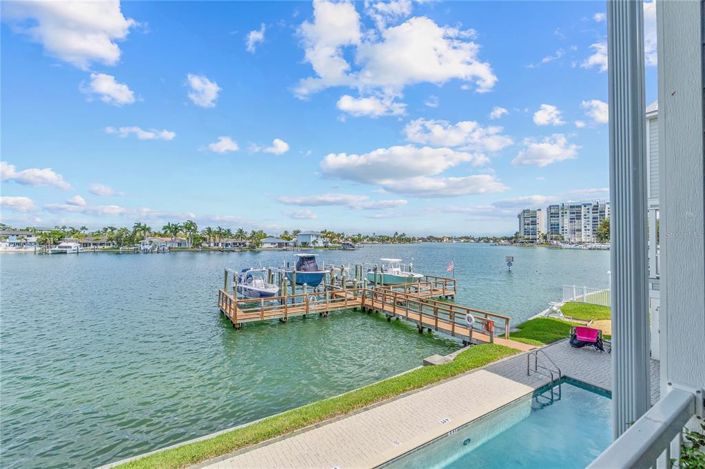 Image No.12-3 Bed Townhouse for sale