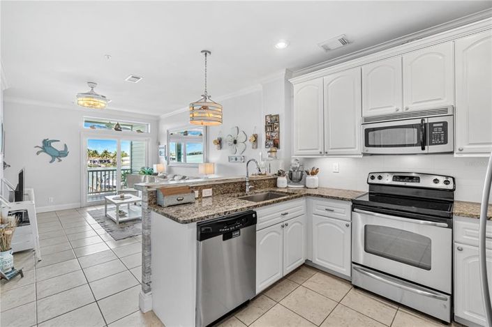 Image No.15-3 Bed Townhouse for sale