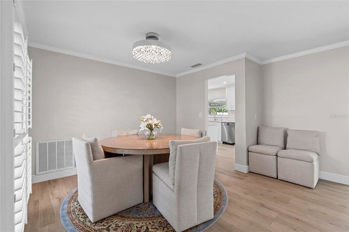 Image No.12-2 Bed Property for sale