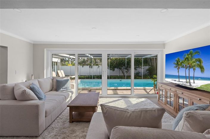 Image No.17-2 Bed Property for sale