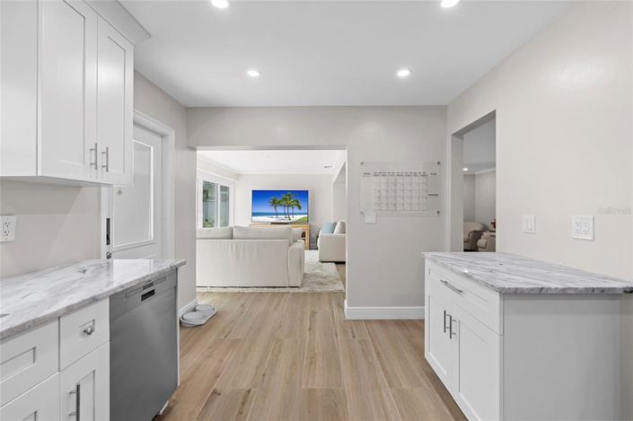 Image No.21-2 Bed Property for sale