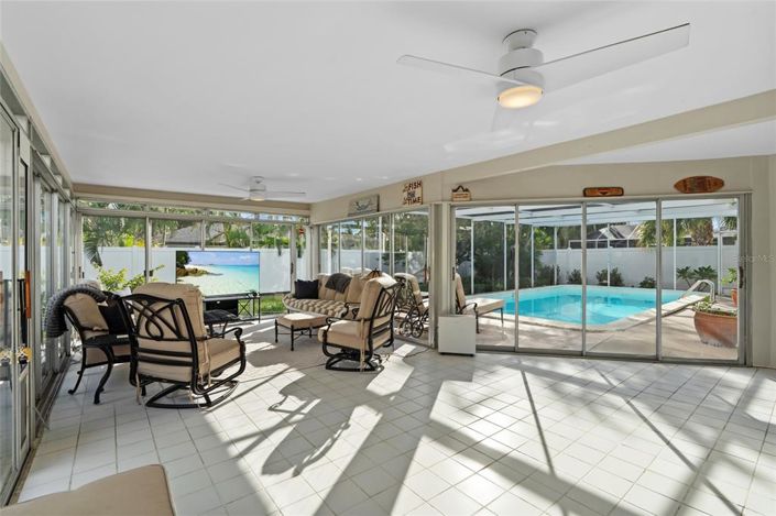 Image No.35-2 Bed Property for sale