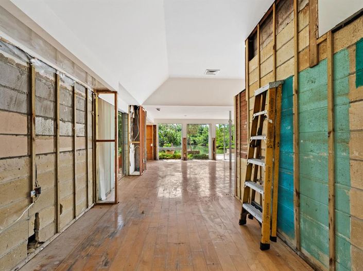 Image No.27-3 Bed Property for sale