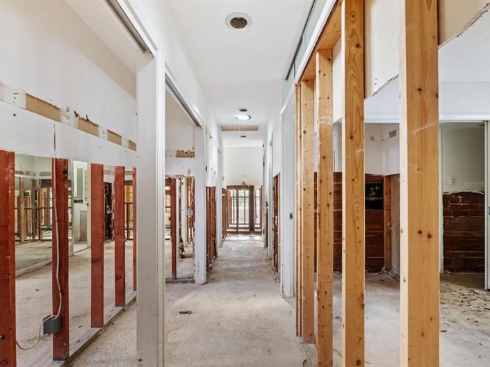 Image No.28-3 Bed Property for sale