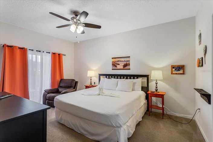 Image No.19-5 Bed Property for sale