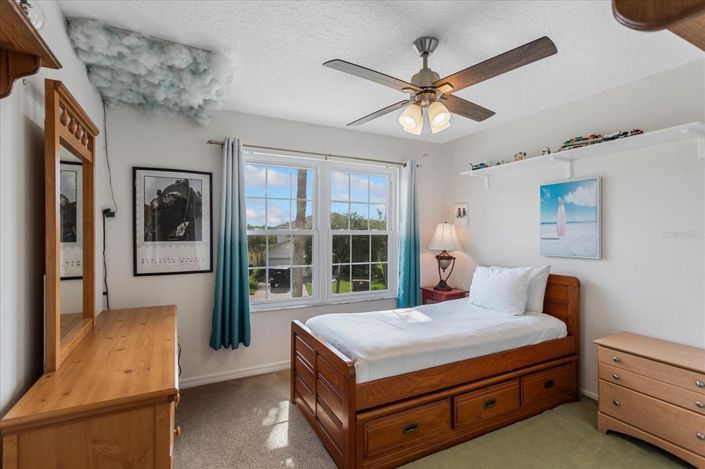 Image No.24-5 Bed Property for sale