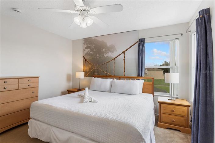 Image No.27-5 Bed Property for sale