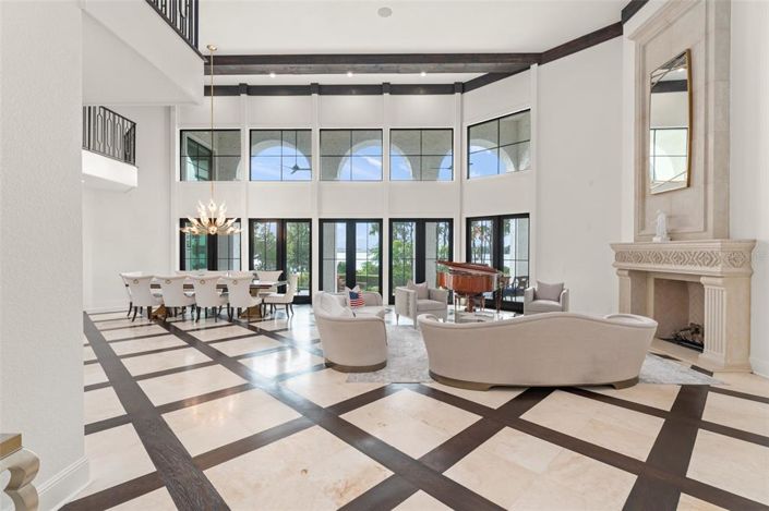 Image No.2-4 Bed Property for sale