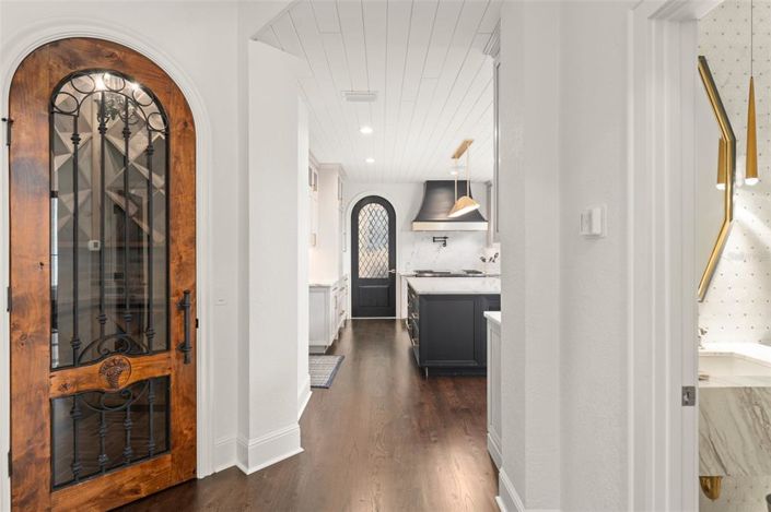 Image No.22-4 Bed Property for sale