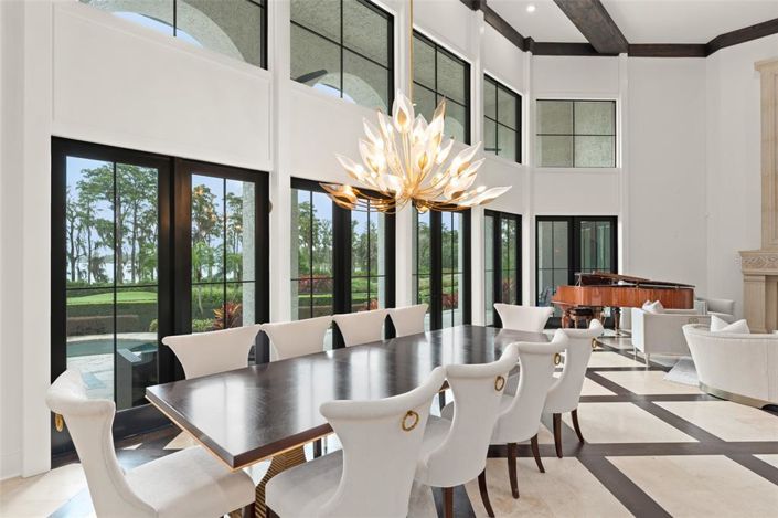 Image No.4-4 Bed Property for sale