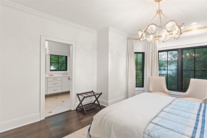 Image No.42-4 Bed Property for sale