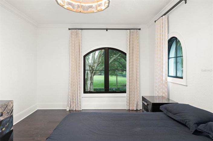 Image No.46-4 Bed Property for sale