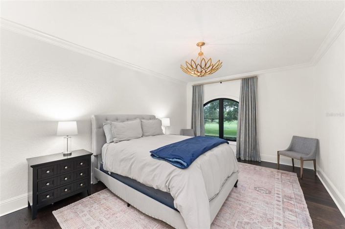 Image No.50-4 Bed Property for sale