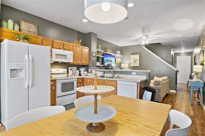 Image No.20-3 Bed Townhouse for sale