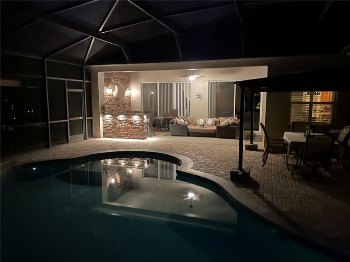 Image No.23-4 Bed Property for sale