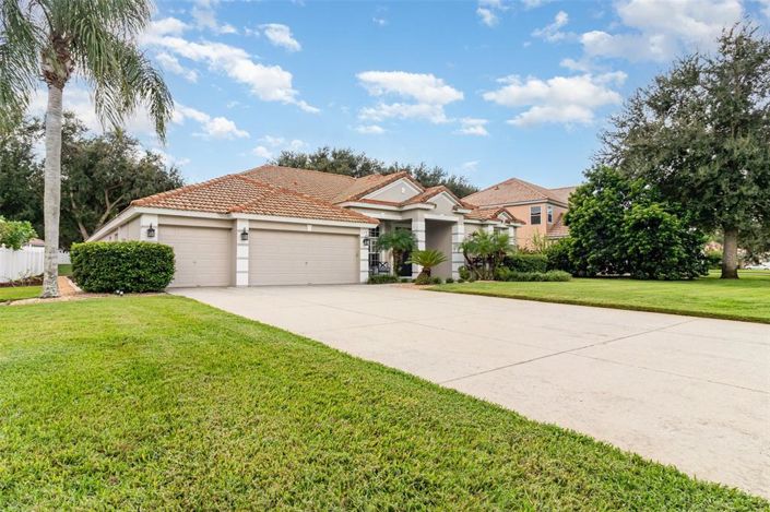 Image No.4-4 Bed Property for sale